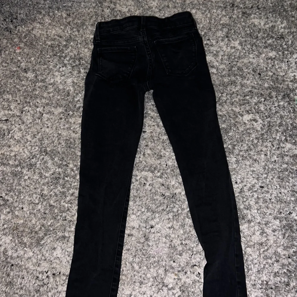NWOT Gap Super Skinny Jeans